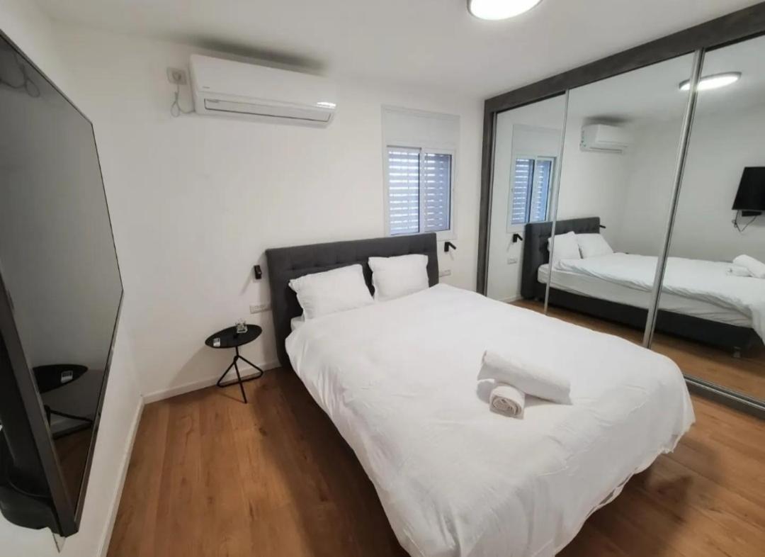 Sunshine Suites By The Sea Eilat 3 Min Walk To The Beach Екстер'єр фото