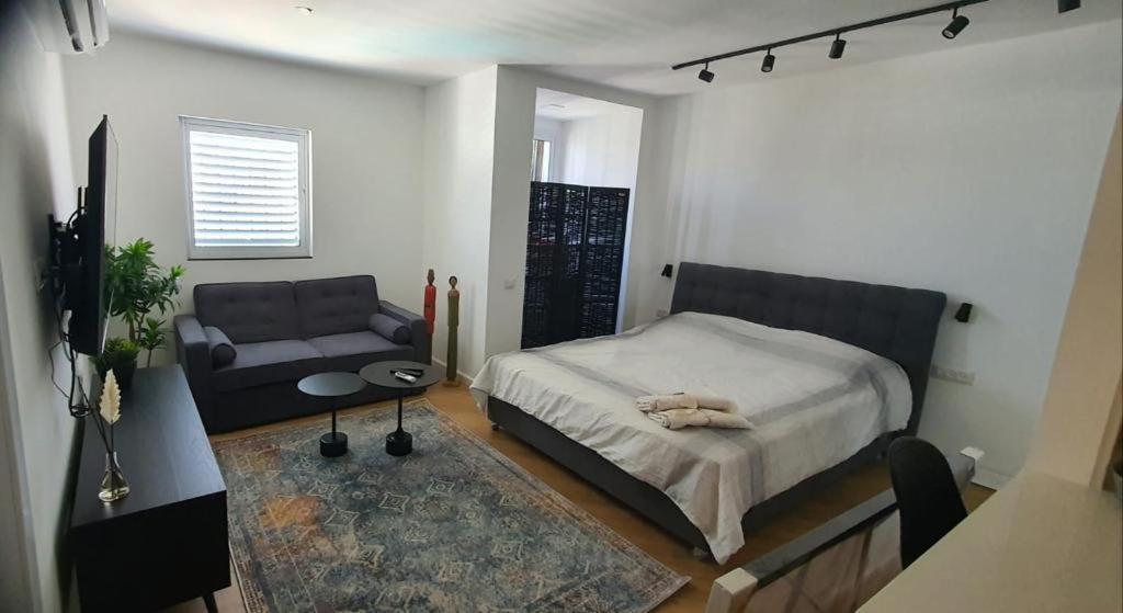 Sunshine Suites By The Sea Eilat 3 Min Walk To The Beach Екстер'єр фото